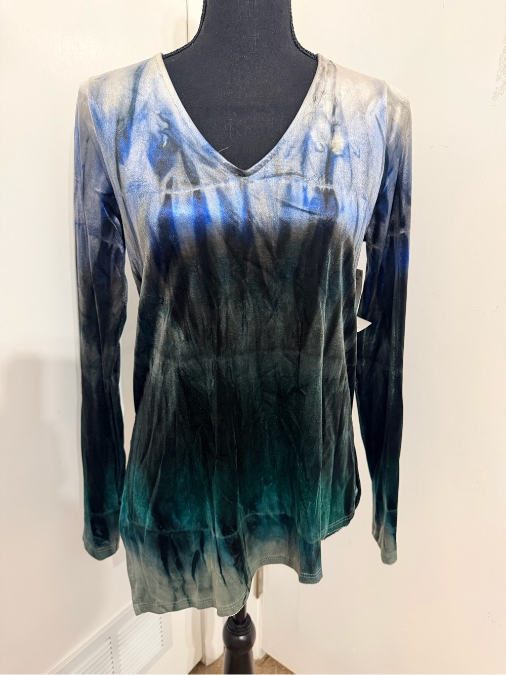 Karen Kane Long-Sleeve V-Neck Ombre Tie-Dye Top - Blue Green Black